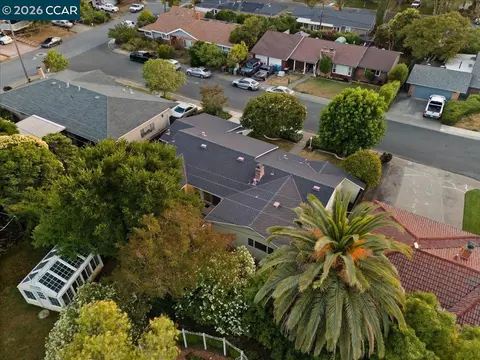 View/Area - 114 Combs Ln, Vallejo, CA 94590 photo 2 of 8
