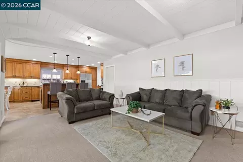 Living - 114 Combs Ln, Vallejo, CA 94590 photo 8 of 8