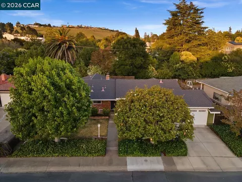 View/Area - 114 Combs Ln, Vallejo, CA 94590 photo 1 of 8