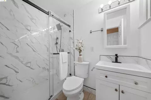 Bath - 1864 Canton, Milpitas, CA 95035 photo 2 of 4