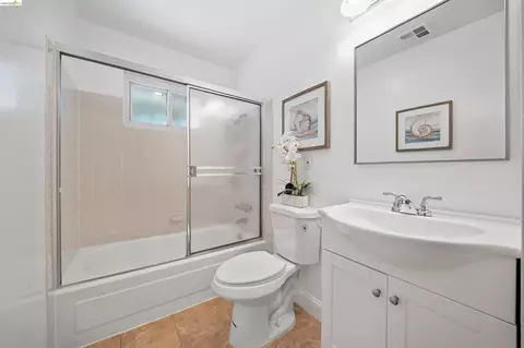 Bath - 1864 Canton, Milpitas, CA 95035 photo 1 of 4