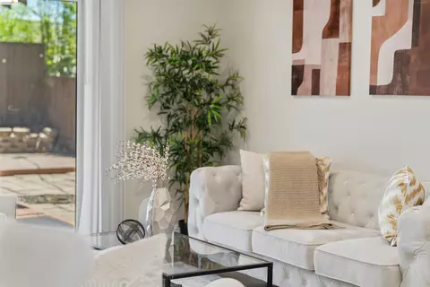 Living - 1864 Canton, Milpitas, CA 95035 photo 2 of 5