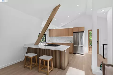 Kitchen - 23884 Madeiros Ave, Fairview, CA 94541 photo 4 of 6