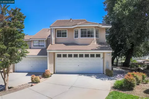 Exterior - 1002 Pinehurst Ct, Concord, CA 94521 photo 2 of 9