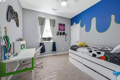 Bedroom - 1589 Friendly, Manteca, CA 95337 photo 12 of 15