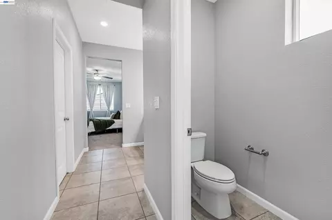 Entry Way - 1589 Friendly, Manteca, CA 95337 photo 4 of 4