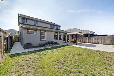 Exterior - 1589 Friendly, Manteca, CA 95337 photo 8 of 9
