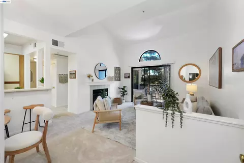 25850 Kay Ave #326, Hayward, CA 94545