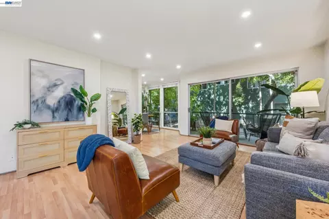 2700 Le Conte Ave #406, Berkeley, CA 94709 photo 4