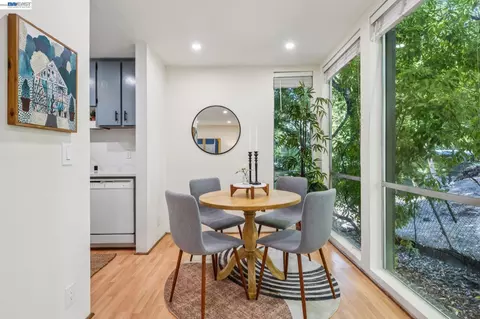 2700 Le Conte Ave #406, Berkeley, CA 94709 photo 12