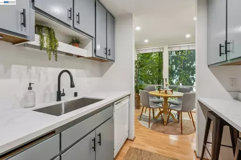 2700 Le Conte Ave #406, Berkeley, CA 94709 photo 16