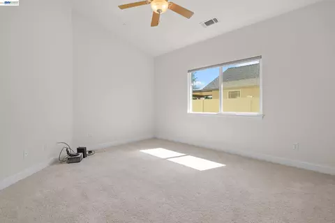 Bedroom - 2110 Cadjew St, Redding, CA 96003 photo 4 of 11
