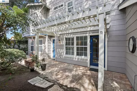 Exterior - 2159 Walsingham Ct #62, Tracy, CA 95376 photo 5 of 8