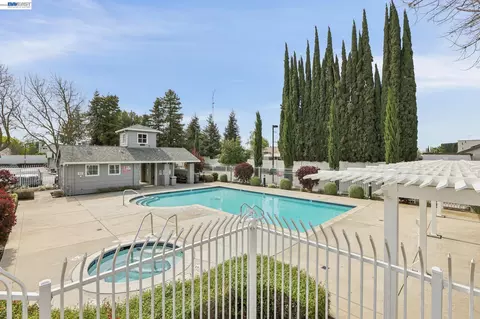 Exterior - 2159 Walsingham Ct #62, Tracy, CA 95376 photo 8 of 8