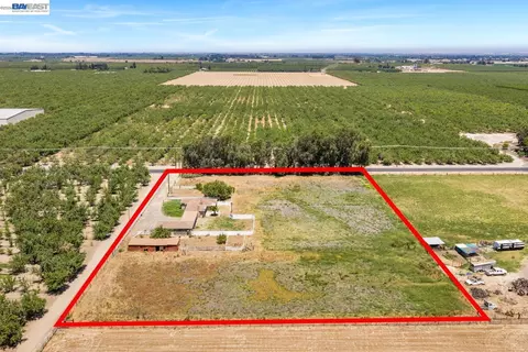 View/Area - 10818 E Whitmore Ave, Hughson, CA 95326 photo 2 of 5