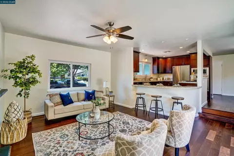 1607 Lynwood Dr, Concord, CA 94521
