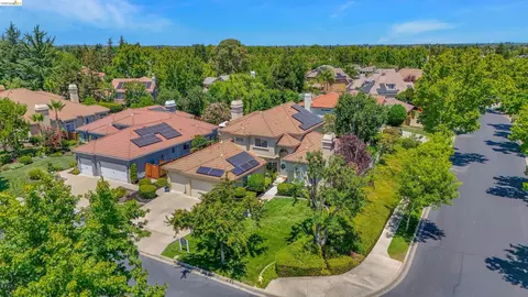 View/Area - 805 Devonshire Loop, Brentwood, CA 94513 photo 2 of 8