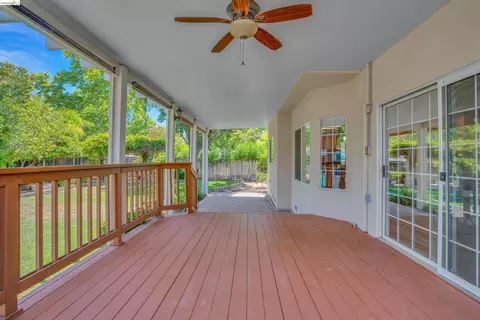 Exterior - 805 Devonshire Loop, Brentwood, CA 94513 photo 2 of 15