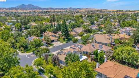 View/Area - 805 Devonshire Loop, Brentwood, CA 94513 photo 4 of 8
