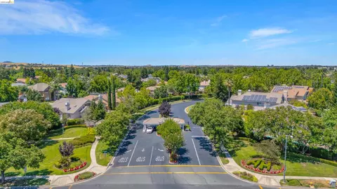 View/Area - 805 Devonshire Loop, Brentwood, CA 94513 photo 8 of 8
