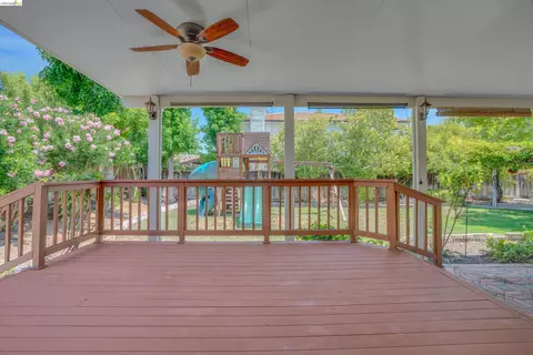 Exterior - 805 Devonshire Loop, Brentwood, CA 94513 photo 1 of 15