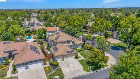 View/Area - 805 Devonshire Loop, Brentwood, CA 94513 photo 3 of 8