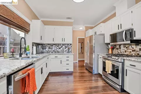 Kitchen - 4798 Canopy Ln, Oakley, CA 94561 photo 2 of 2