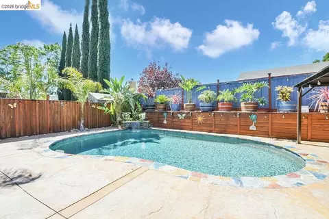 Exterior - 4798 Canopy Ln, Oakley, CA 94561 photo 4 of 7