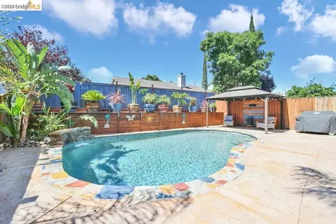 Exterior - 4798 Canopy Ln, Oakley, CA 94561 photo 2 of 7