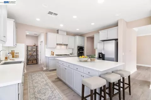 967 Dainty Ave, Brentwood, CA 94513
