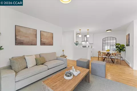 Living - 401 Lighthouse, Vallejo, CA 94590 photo 3 of 3