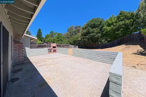 1200 Skyline Dr, Vallejo, CA 94591 photo 24