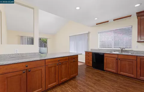 1200 Skyline Dr, Vallejo, CA 94591 photo 5