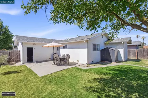 Exterior - 1548 James St, Fairfield, CA 94533 photo 6 of 13