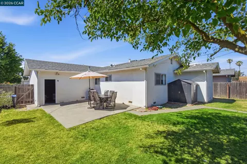 Exterior - 1548 James St, Fairfield, CA 94533 photo 8 of 13