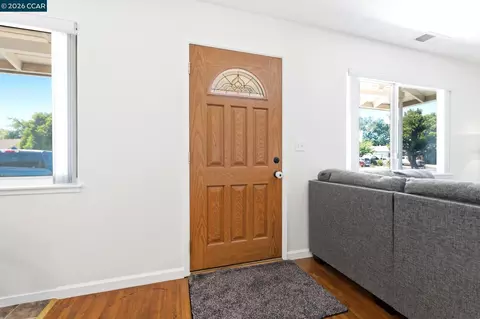 Entry Way - 1548 James St, Fairfield, CA 94533 photo 1 of 1