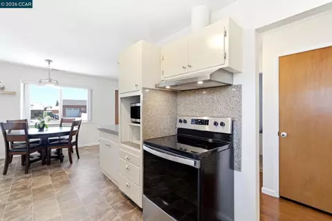 Kitchen - 1548 James St, Fairfield, CA 94533 photo 3 of 3
