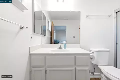 Bath - 1548 James St, Fairfield, CA 94533 photo 5 of 6