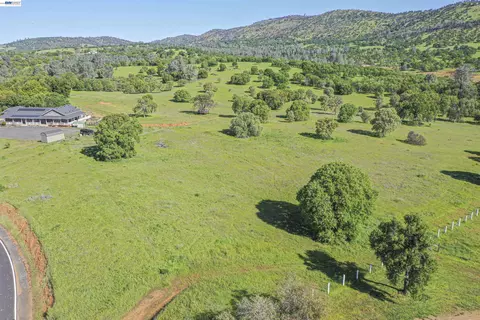 2844 Canoe, Copperopolis, CA 95228 photo 5