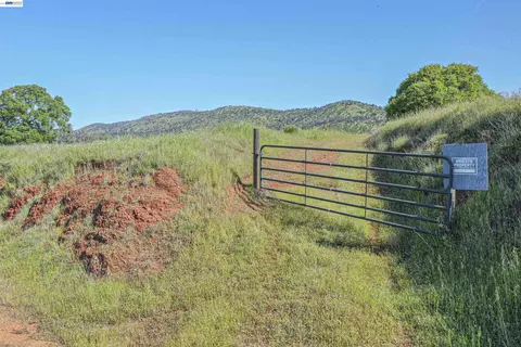 2844 Canoe, Copperopolis, CA 95228 photo 3