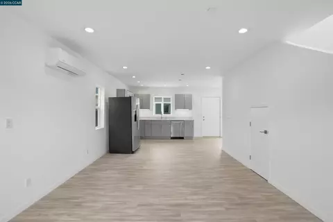 Living - 1232 York St, Richmond, CA 94801 photo 1 of 5