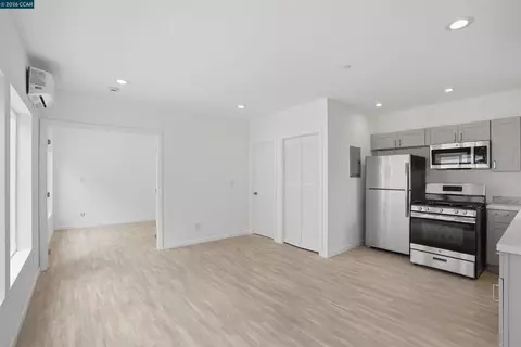 Living - 1232 York St, Richmond, CA 94801 photo 4 of 5