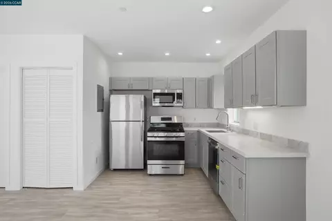 Kitchen - 1232 York St, Richmond, CA 94801 photo 2 of 2