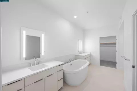 Bath - 3664 Mt Diablo #E-312, Lafayette, CA 94549 photo 1 of 2