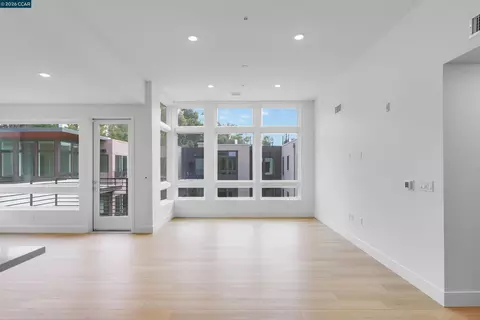 Living - 3664 Mt Diablo #E-312, Lafayette, CA 94549 photo 1 of 5
