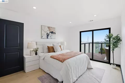 Bedroom - 1783 40th Ave, San Francisco, CA 94122 photo 3 of 4