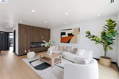 Living - 1783 40th Ave, San Francisco, CA 94122 photo 1 of 2
