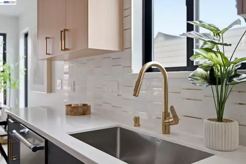 Kitchen - 1783 40th Ave, San Francisco, CA 94122 photo 4 of 4