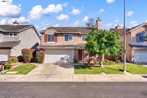 Exterior - 914 Arrowtail Ter, Fremont, CA 94536 photo 2 of 8