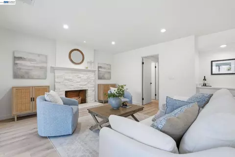 Other - 935 Granite Ct, Martinez, CA 94553 photo 3 of 12